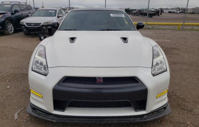 2015 NISSAN GT-R PREMIUM