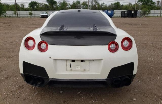 2015 NISSAN GT-R PREMIUM