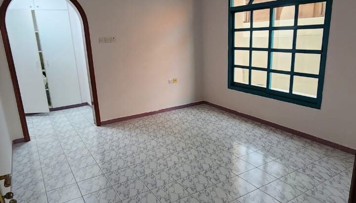 فيلا في جميرا للايجار في دبي 10 دقائق من دبي مول